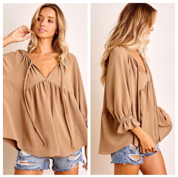 Bohemian chic Ruffle Sleeve V neck Woven Top - Picture 4 of 11